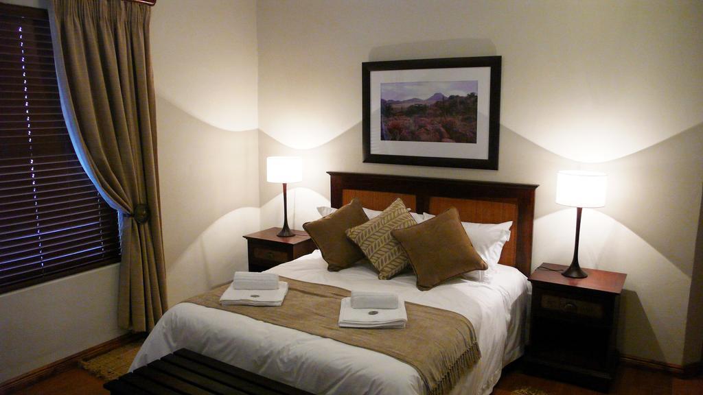 Honeylocust Guesthouse Colesberg Eksteriør billede