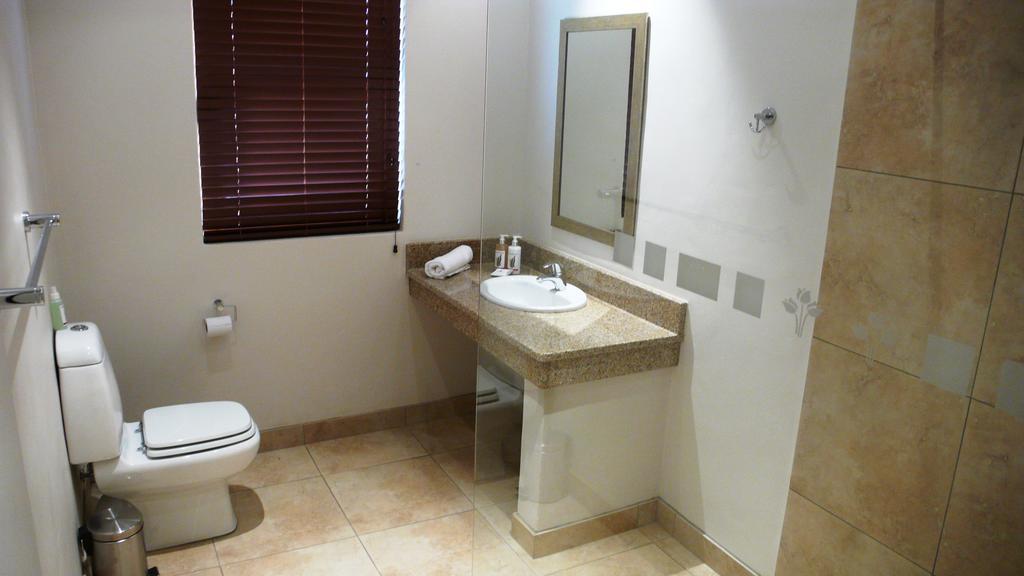 Honeylocust Guesthouse Colesberg Eksteriør billede